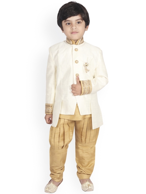 

SG YUVRAJ Boys Cream Solid Layered Raw Silk Kurta With Churidar & Jacket