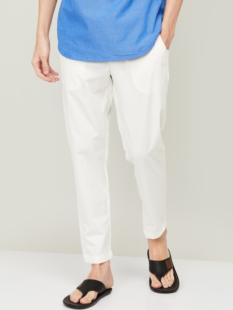 

Melange By Lifestyle Men Off White Solid Pyjama