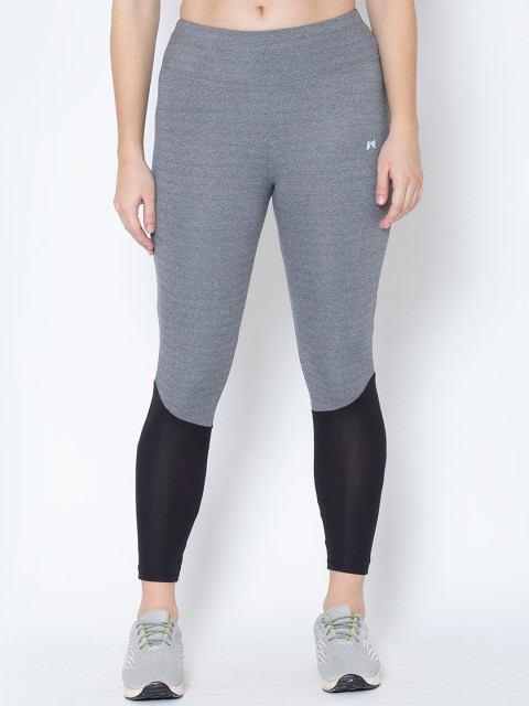 

MUSCLE TORQUE Women Grey & Black Coloublocked Skinny-Fit Training Tights