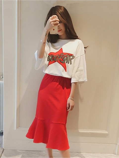 

BelleRUE Women Red & White Printed Top with Trousers