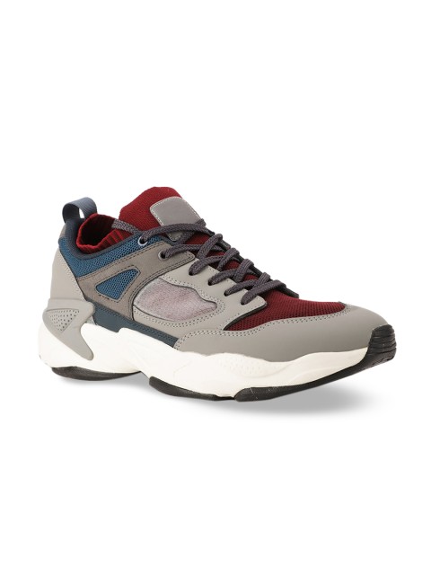 

North Star Men Grey Colourblocked Sneakers