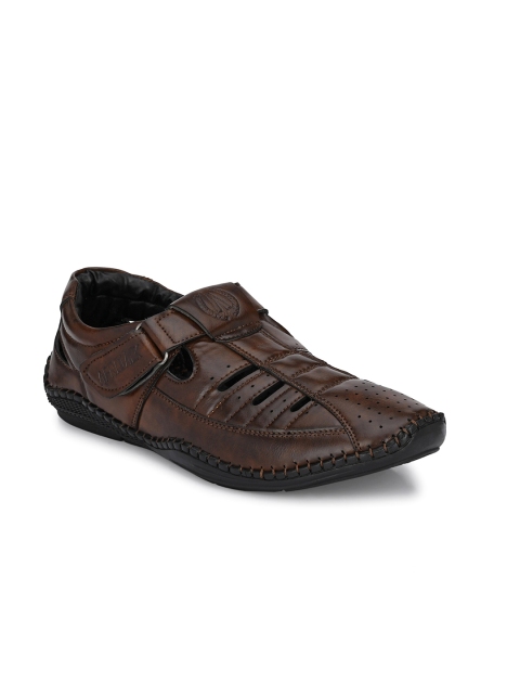 

AfroJack Men Brown Textured Shoe-Style Sanals