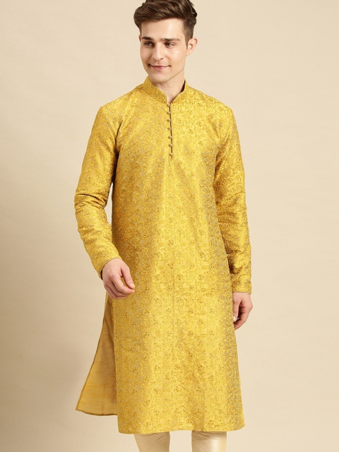 

Sanwara Men Green Floral Thread Work Kurta
