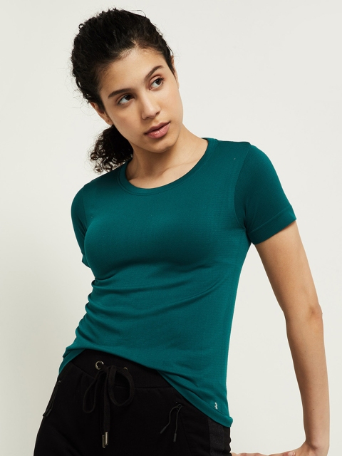 

max Women Green T-shirt