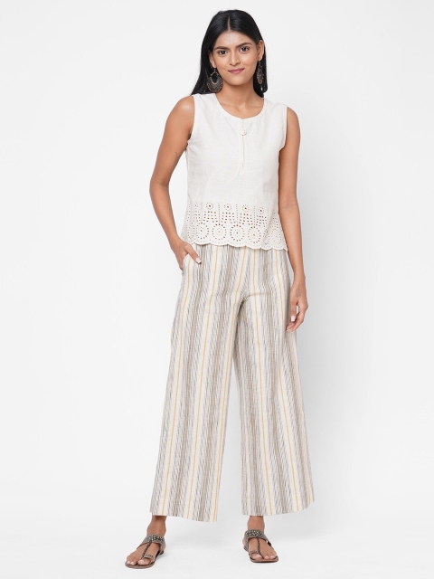 

KAMI KUBI Women White Schiffli Top