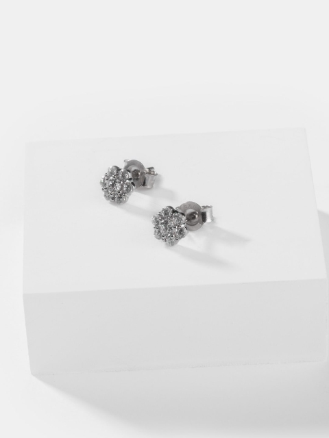 

SHAYA 925 Silver Contemporary Studs Earrings