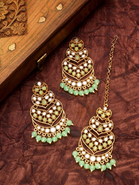 

aadita Gold-Plated White & Green Pearl Studded & Beaded Mangtikka With Earrings