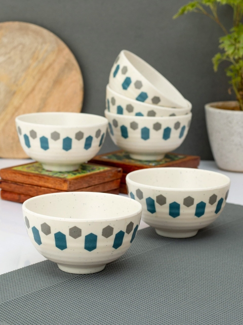 

LIVING ROOTS White & Teal 6 Pieces Floral Printed Melamine Glossy Bowls