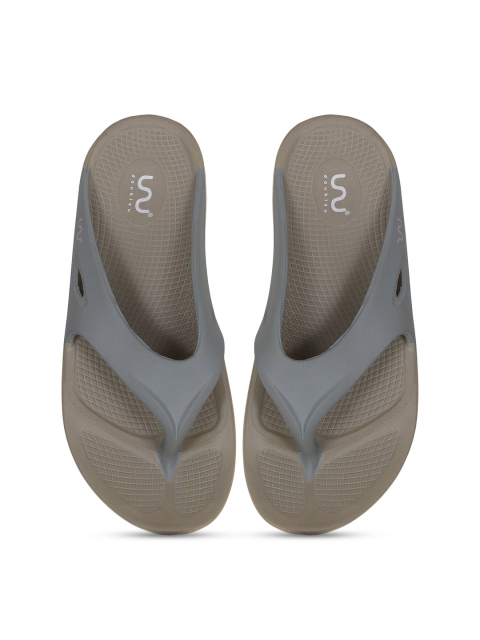 

Doubleu Men Beige & Grey Rubber Thong Flip-Flops