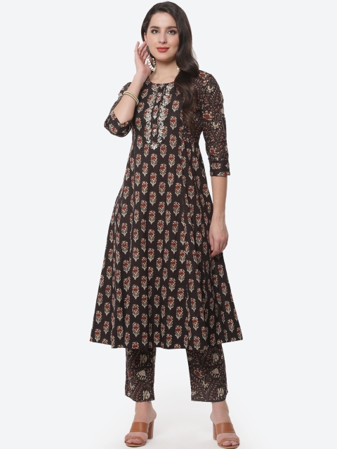 

Meena Bazaar Women Brown Ethnic Motifs Printed Pleated Gotta Patti Pure Cotton Kurta with Trousers