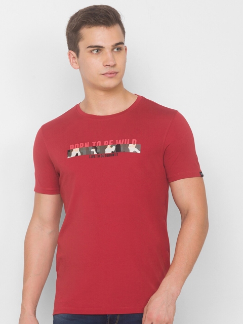 

SPYKAR Men Red & Beige Camouflage Printed Slim Fit T-shirt