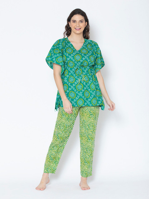 

ETC Women Green Printed Pure Cotton Night suit