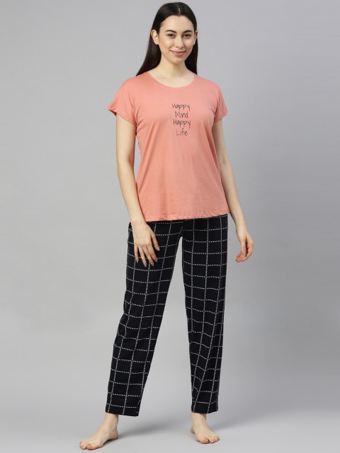 

GOLDSTROMS Women Peach-Coloured & Black Printed Night suit