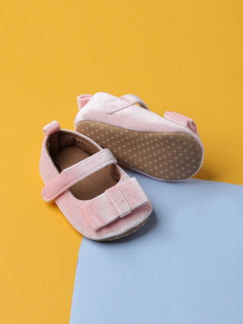 

POPLINS Kids Pink Textured Cotton Booties
