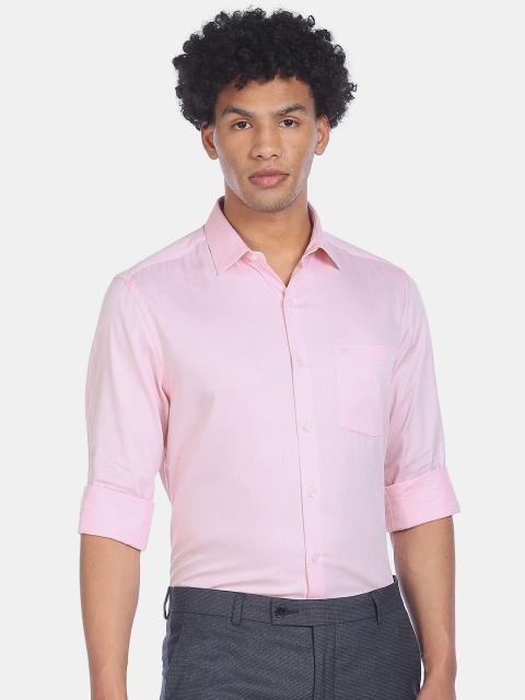 

Arrow Men Pink Casual Shirt