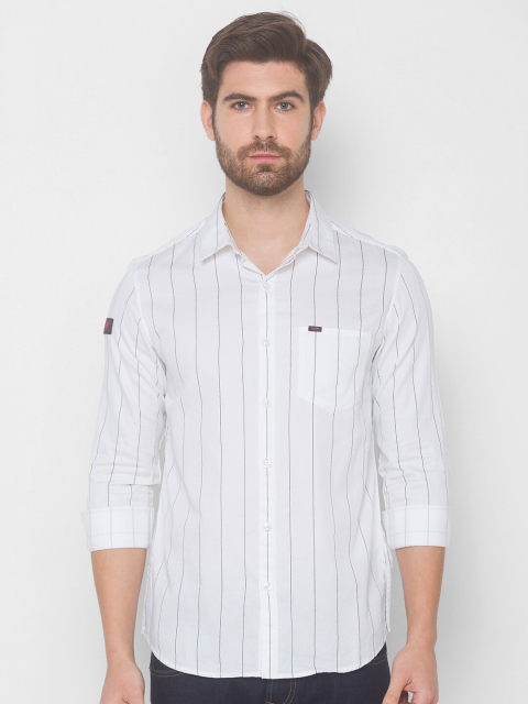 

SPYKAR Men White Printed Casual Shirt