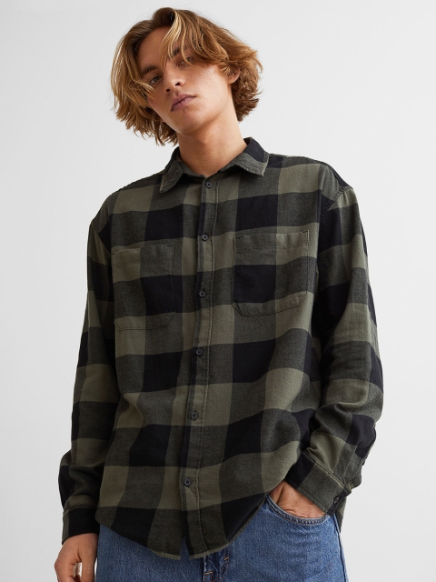 

H&M Men Green Checked Relaxed Fit Twill Shirt