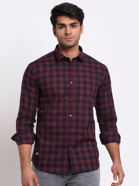

La Mode Men Maroon Slim Fit Checked Casual Shirt