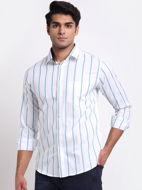 

La Mode Men White & Blue Slim Fit Vertical Striped Pure Cotton Casual Shirt