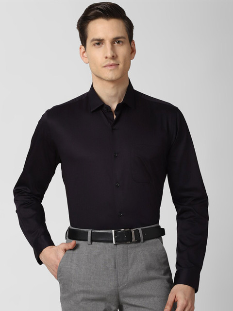 

Peter England Men Black Solid Regular Fit Formal Shirt