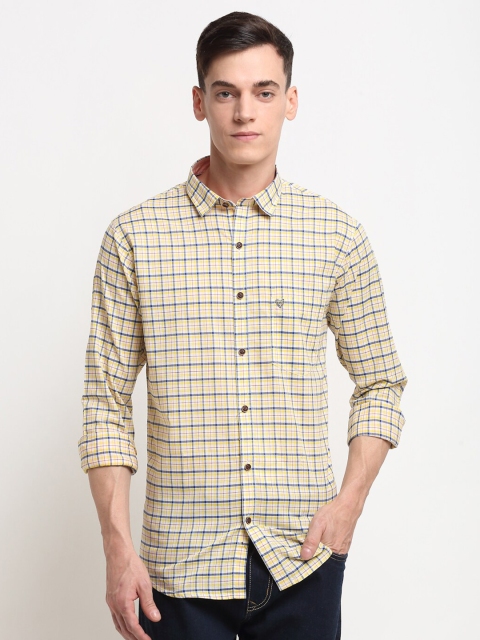 

La Mode Men Yellow Slim Fit Checked Casual Shirt