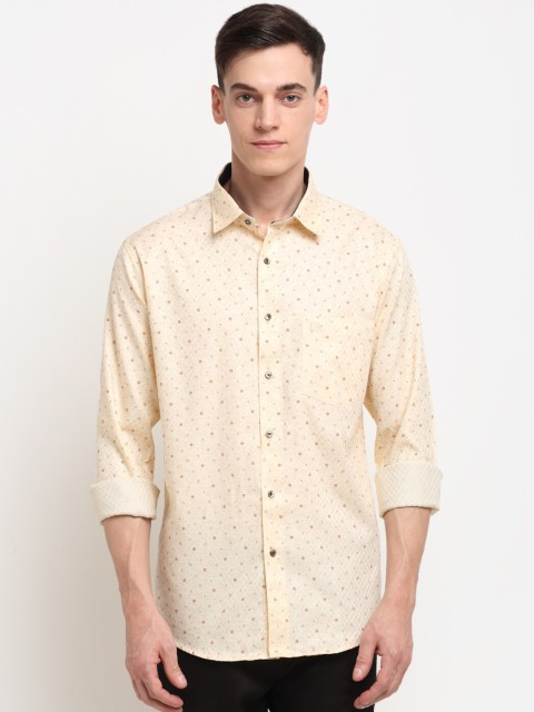 

La Mode Men Yellow Slim Fit Printed Party Shirt