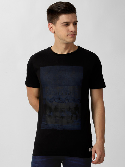

Peter England Casuals Men Black Printed Slim Fit T-shirt