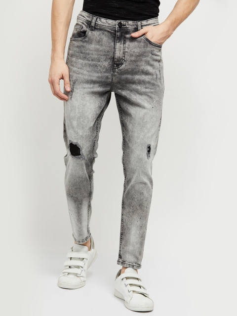 

max Men Grey Slim Fit Mildly Distressed Heavy Fade Jeans
