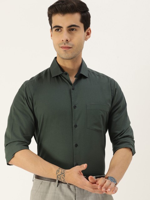 

IVOC Men Olive Green Solid Cotton Classic Slim Fit Semiformal Shirt