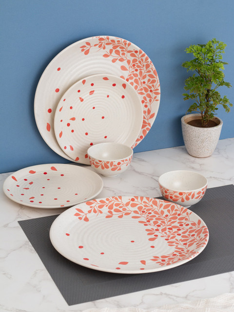 

LIVING ROOTS Set Of 12 Cream-Coloured & Orange Floral Printed Melamine Glossy Dinner Set