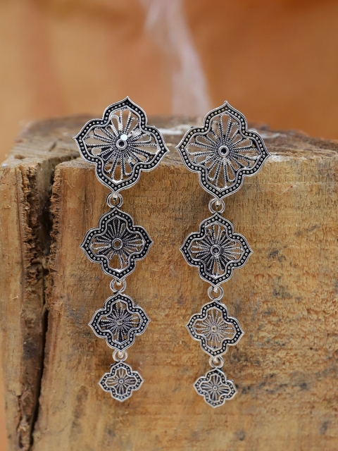 

Crunchy Fashion Silver-Plated Floral Drop Earrings