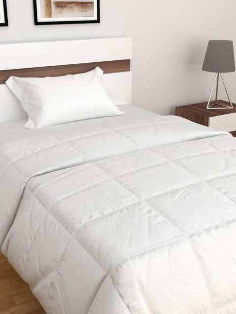 

Home Centre White AC Room Cotton 150 GSM Quilted Single Bed Duvet