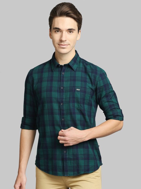 

Parx Men Green Slim Fit Tartan Checked Casual Shirt