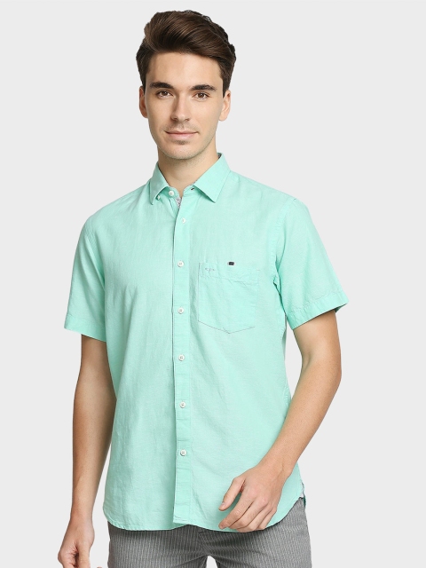 ColorPlus Men Green Solid Regular Fit Casual Shirt