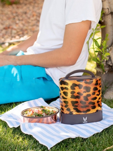 

Vaya Brown & Copper-Toned Cheetah Print Tyffyn Lunch Box with BagMat - 1000 ml