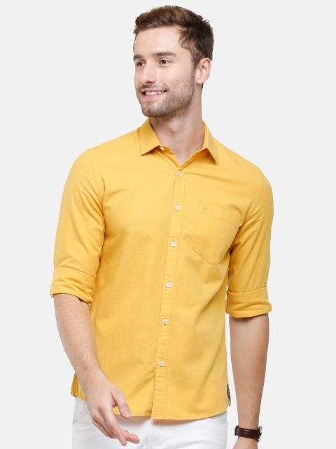

CAVALLO by Linen Club Men Yellow Solid Regular Fit Casual Shirt