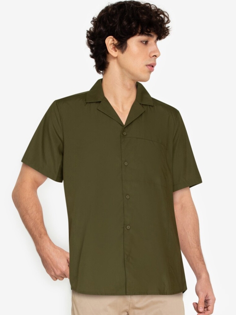 

ZALORA BASICS Men Olive Green Notched Lapel Pure Cotton Casual Shirt