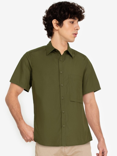 

ZALORA BASICS Men Green Pure Cotton Casual Shirt