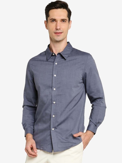 

ZALORA BASICS Men Navy Blue Casual Shirt