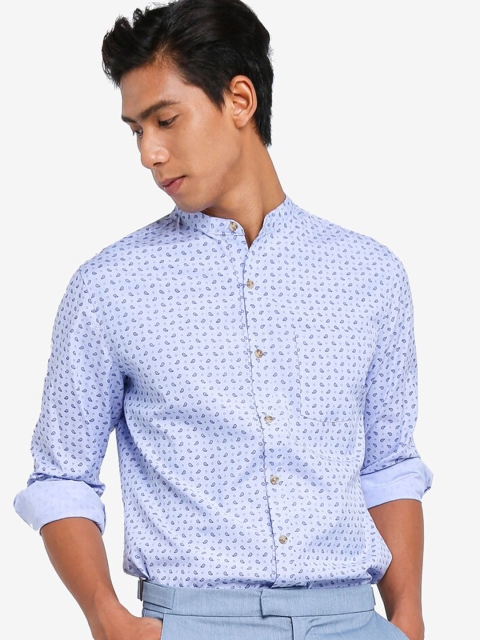 

ZALORA BASICS Men Blue Printed Stand Collar Casual Shirt