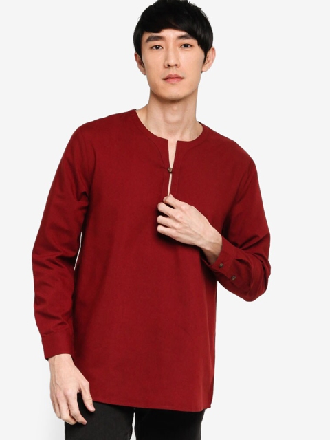 

ZALORA BASICS Men Red Casual Shirt