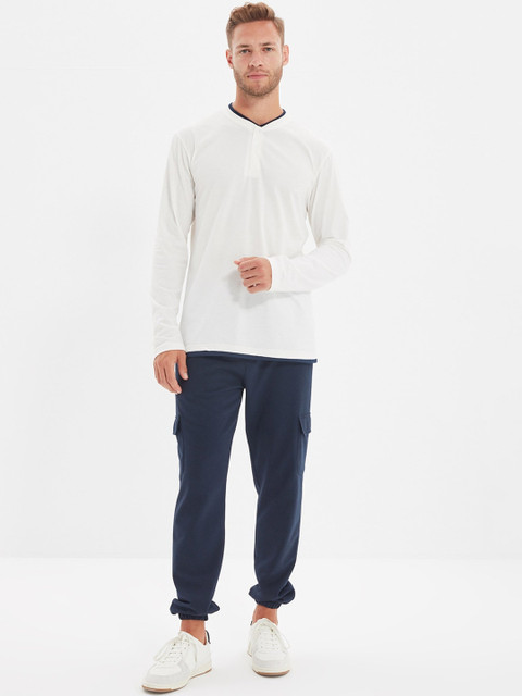 

Trendyol Men Navy Blue Solid Joggers