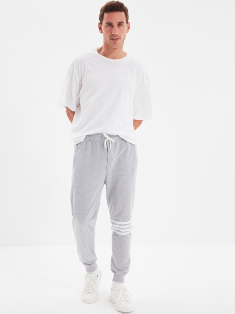 

Trendyol Men Grey Solid Joggers