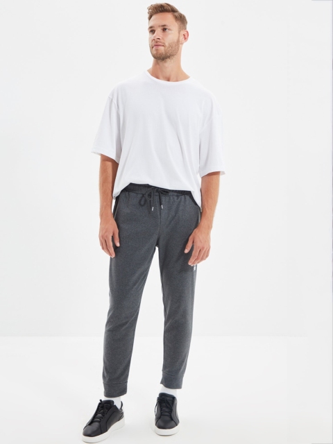 

Trendyol Men Grey Solid Joggers