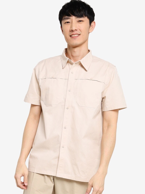 

ZALORA BASICS Men Beige Pure Cotton Boxy Fit Utility Shirt