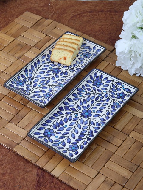 

VarEesha Set of 2 Blue Printed Ceramic Snacks Serving Platter