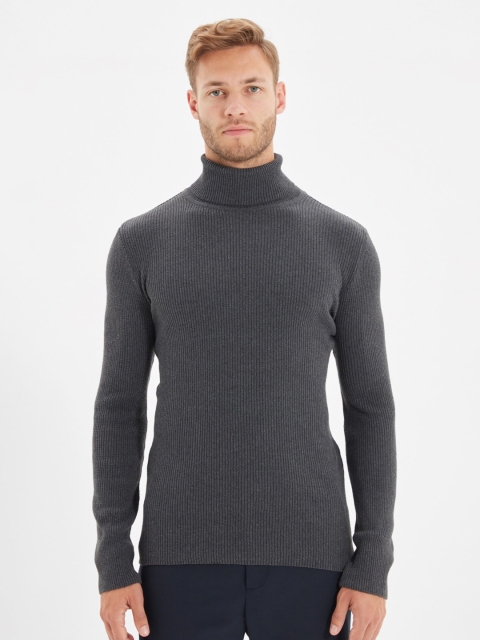 

Trendyol Men Grey Ribbed Pullover