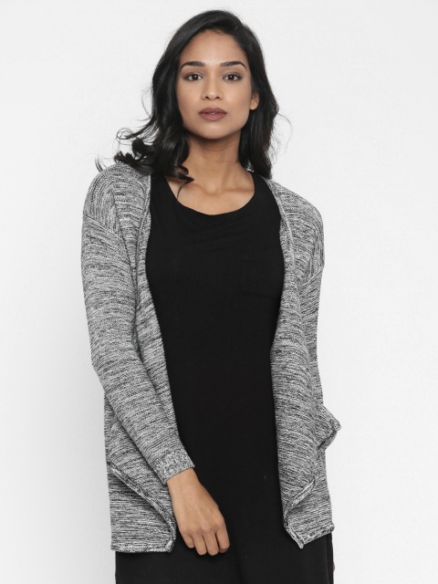 

Pepe Jeans Black and White Patterned Front-Open Sweater