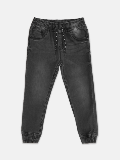 

Pantaloons Junior Boys Grey Tapered Fit Light Fade Jeans