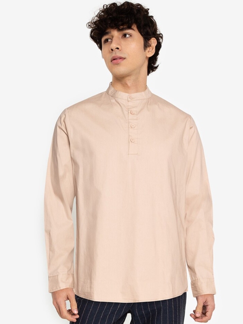 

ZALORA BASICS Men Beige Pure Cotton Casual Shirt
